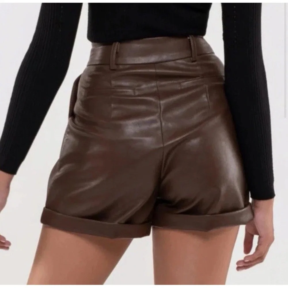 Vici Women's Faux Leather Shorts L Brown Ultra High Rise Cuffed Pleated Pockets